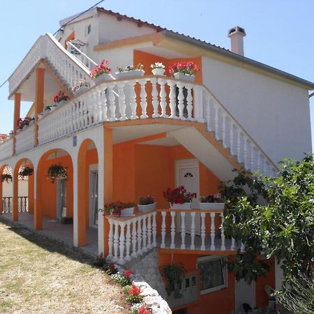 Apartments Zvone - 100 M From Sea Bibinje Exterior photo