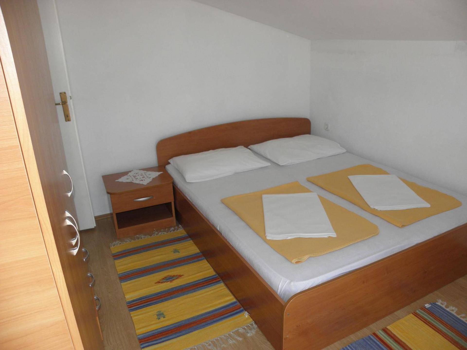 Apartments Zvone - 100 M From Sea Bibinje Exterior photo