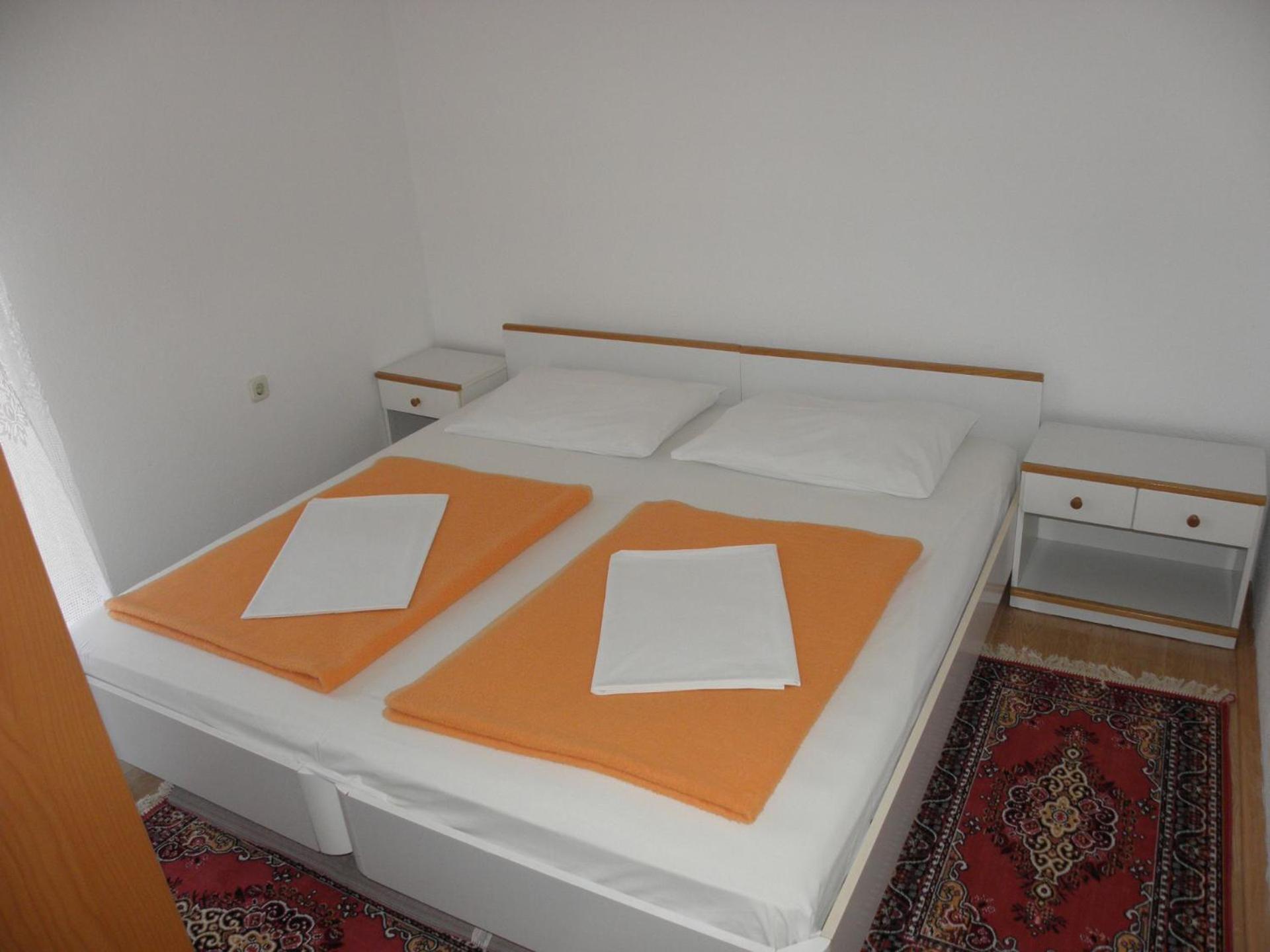 Apartments Zvone - 100 M From Sea Bibinje Exterior photo